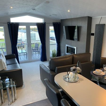 Lola Lodge - Luxury Hot Tub Retreat Newton on the Moor Luaran gambar