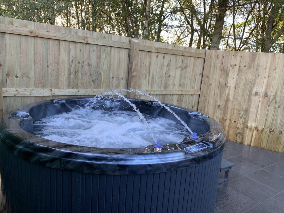 Lola Lodge - Luxury Hot Tub Retreat Newton on the Moor Luaran gambar